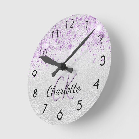 Silver Lavendel Glitzern Monogramm Runde Wanduhr (Winkel)