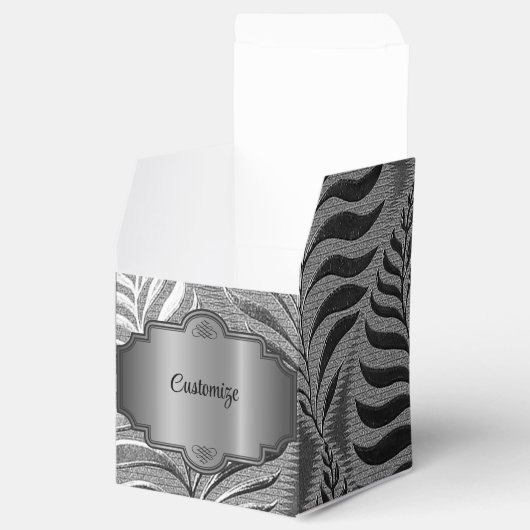 Silver Leaf Motif Cube Geschenkschachtel (Geöffnet)