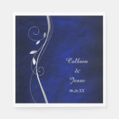Silver Leaf Swirl Blue Wedding Napkins Serviette (Vorderseite)