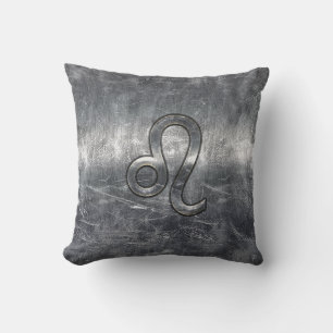 Silver Leo Zodiac Sign in Grunge Distressed Style Kissen