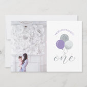 Silver & Lila Balloons | Mädchen 1. Geburtstag Par Einladung (Vorderseite)