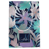 Silver Lila Blue Floral Blätter Monogramm Mittlere Geschenktüte (Vorderseite)