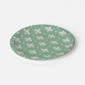 Silver Lilie Muster auf grünem Hintergrund Pappteller (Schrägansicht)