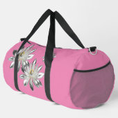 SILVER LOTUS DUFFLE BAG (Rechte Ecke)