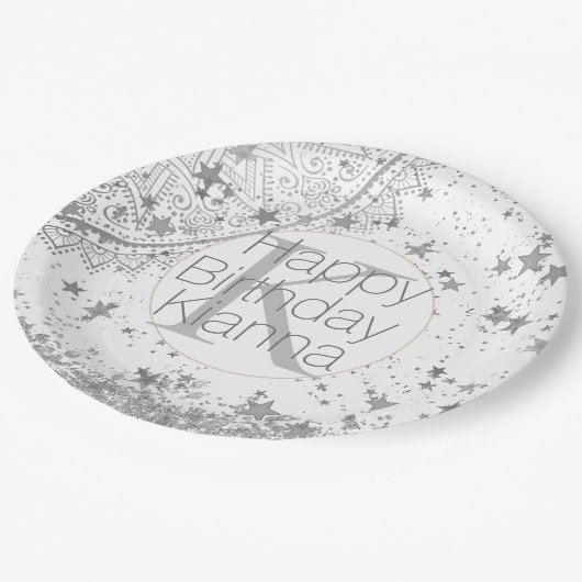 Silver Lotus Mandala Stars Monogram Birthday Pappteller (Schrägansicht)