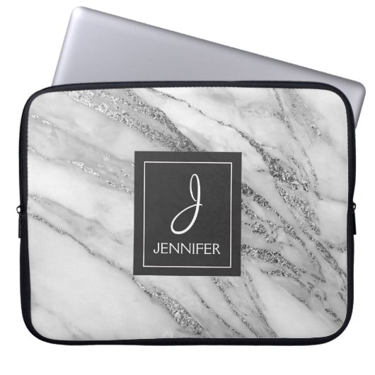 Silver Marble Elegant Monogram Laptopschutzhülle (Vorderseite)