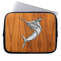 Silver Marlin auf Teak Wood Decor