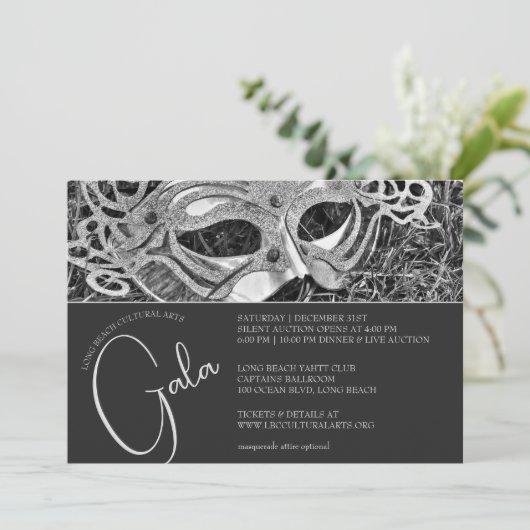 Silver Masquerade Gala Einladung (Stehend Vorderseite)