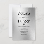 Silver Metallic Heart Moderne Elegante Hochzeit Einladung (Vorderseite)