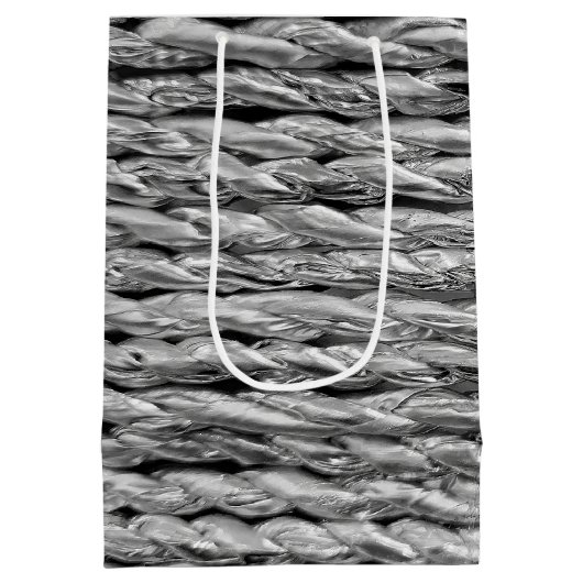 Silver Metallic Wicker Muster Mittlere Geschenktüte (Rückseite)