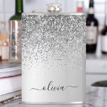 Silver Monogram Glitzer Sparkle Girly Script Flachmann<br><div class="desc">Silber-Imitate belichten metallischen Sparkle-Glitzer gebürstete Metal Monogram Name und Initial Party Flask. Das macht den perfekten 16 Geburtstag,  Hochzeit,  Brautparty,  Jubiläum,  Babydusche oder Junggeselinnen-Abschied Geschenk für jemanden,  der Lieben glamourösen Luxus und schicke Stile.</div>