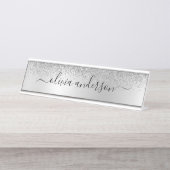 Silver Monogram Glitzer Sparkle Girly Script Schreibtischnamensplakette (Vorderseite )