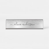 Silver Monogram Glitzer Sparkle Girly Script Schreibtischnamensplakette (Vorderseite )
