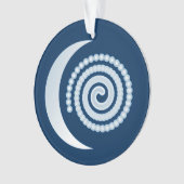 Silver Moon Spiral auf dunkelblau Ornament (Vorderseite)