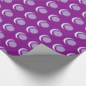 Silver Moon Spiral auf lila Geschenkpapier (Ecke)