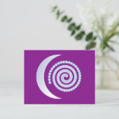 Silver Moon Spiral auf lila Postkarte (Stehend Vorderseite)