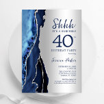 Silver Navy Blue Agate Überraschung 40. Geburtstag Einladung<br><div class="desc">Navy Blau und Silber Magate überraschen 40. Geburtstag Party Einladung. Elegantes modernes Design mit königsblauen Aquarellfarben,  marmorgeode Hintergrund,  Imitate Glitzer Silber und Typografie Drehbuch Schriftart. Die trendige Einladungskarte eignet sich perfekt für eine stilvolle Damenfeier. Gedruckte Zazzle Einladungen oder Sofortdownload digitalen druckbaren Vorlage.</div>