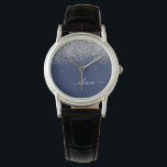 Silver Navy Blue Glitzer Giron Monogram Name Armbanduhr<br><div class="desc">Navy Blue und Silver Sparkle Glitzer Script Monogram Name Watch. Dies macht den perfekten Abschluss,  Geburtstag,  Hochzeit,  Brautparty,  Jubiläum,  Babydusche oder Junggeselinnen-Abschied Geschenk für jemanden,  die Lieben glamourösen Luxus und schicke Stile.</div>
