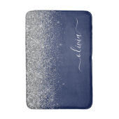 Silver Navy Blue Glitzer Giron Monogram Name Badematte (Vorderseite Vertikal)