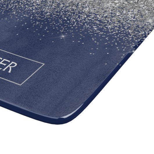 Silver Navy Blue Glitzer Giron Monogram Name Schneidebrett (Ecke)