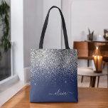 Silver Navy Blue Glitzer Giron Monogram Name Tasche<br><div class="desc">Navy Blue und Silver Imitats Sparkle und Glitzer Elegant Monogram Book Bag. Diese Büchertasche kann auf Ihren Vor- und Vornamen angepasst werden und als Geschenk für Weihnachten,  Geburtstag,  Brautparty oder Hochzeit.</div>