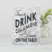 Silver New Year's Time to Drink Champagne Einladung (Stehend Vorderseite)