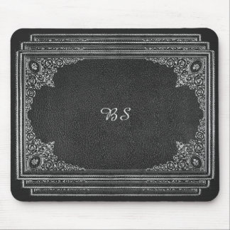 Silver Ornamental auf Schwarz mit Initialen Mousepad