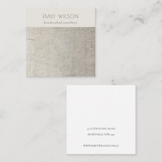 Silver Pearl Leather Texture Band Necklace Display Quadratische Visitenkarte (Vorne/Hinten)