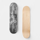 Silver & Pewter Camouflage Glitzer Mit Monogramm Skateboard (Vorderseite)