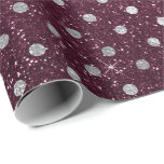 Silver Polka Dots Gray Glitzer Beet Burgundy Geschenkpapier<br><div class="desc">Glam und Chic Wrapping Paper für viele Anlässe wie Geburtstag,  Jubiläum,  Hochzeit,  Brautparty,  neue Arbeit,  neue Zuhause,  Corporate Party,  Ruhestand Party,  Branding... </div>