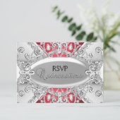 Silver & Red Diamond Damask Quinceanera UAWG RSVP Karte (Stehend Vorderseite)