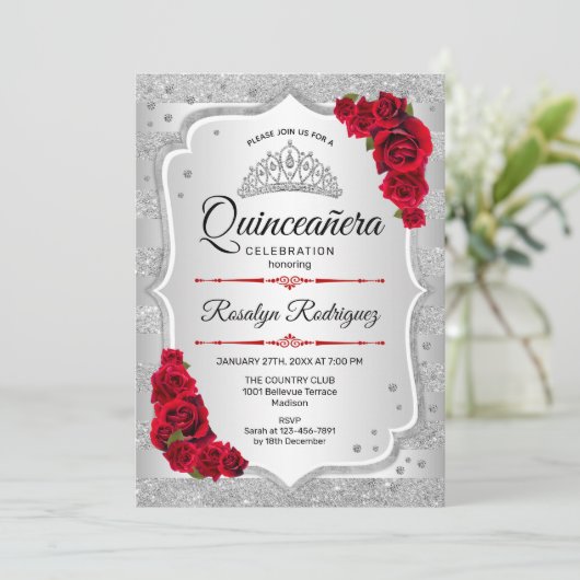Silver Red Quinceanera Einladung (Stehend Vorderseite)