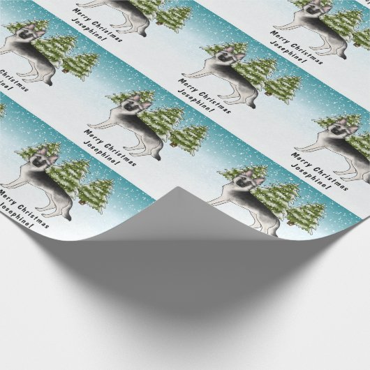 Silver Sable German Shepherd Snowy Winter Forest Geschenkpapier (Ecke)