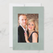 Silver Sage Geometric Eucalyptus Wedding Foto Einladung (Rückseite)