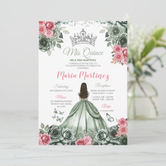 Silver Sage Green und Rosa Prinzessin Mis Quince Einladung (Stehend Vorderseite)