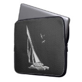 Silver Sailboat Regatta auf Kohlenstofffaser Laptopschutzhülle (Vorderseite Links)