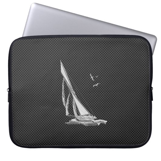 Silver Sailboat Regatta on Carbon Fiber Laptopschutzhülle (Vorderseite)