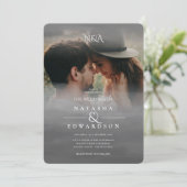 Silver Schwarz-weiße Abstrakt Overlay Foto Wedding Einladung (Stehend Vorderseite)