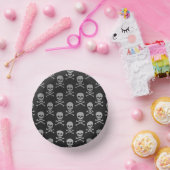 Silver Skull & Crossbones Halloween Pappteller (Party)