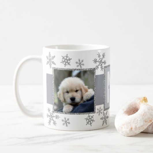 Silver Snowflake 2 Foto Monogram Kaffeetasse (Mit Donut)