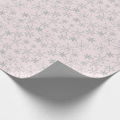 Silver Snowflake Patches auf Pink Weihnachten Wint Geschenkpapier (Ecke)