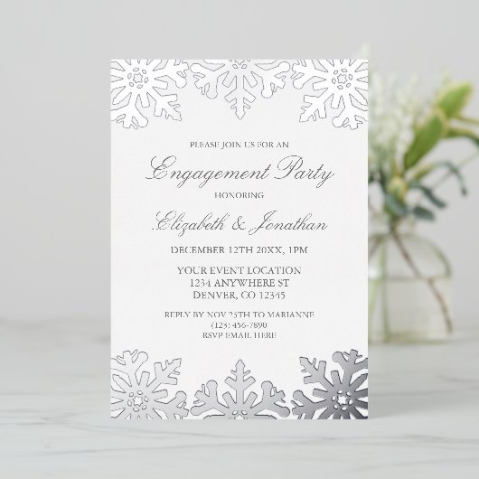 Silver Snowflake Winter Engagement Party Folieneinladung (Stehend vorne)