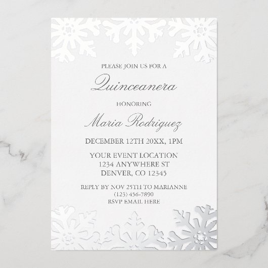 Silver Snowflake Winter Quinceanera Folieneinladung (Vorderseite)