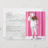 Silver Snowflake Winter Wonderland Foto Geburtstag Einladung (Vorderseite)