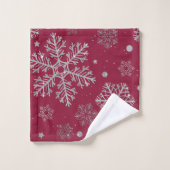 Silver snowflakes on dark red badhandtuch set (Waschlappen)