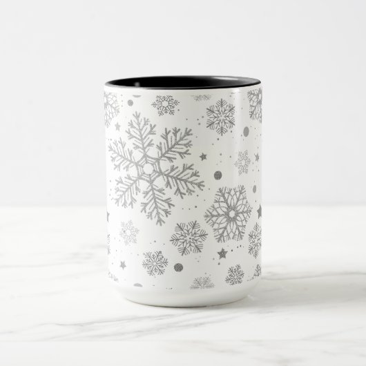 Silver snowflakes on white tasse (Zentrum)