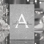 Silver Sparkle Glitzer 16 . Geburtstag Geburtstag Einladung<br><div class="desc">Silver Sparkle Glitzer 16 . Geburtstag Monogram Name and Initial Birthday Party Einladung. Diese Einladung ist perfekt für die Silver Sparkle Glitzer Sweet 16 Geburtstagsparty,  die in Silver feiern möchte.</div>