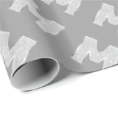 Silver Sparkle Letter M Geschenkpapier (Rolleneckpunkt)