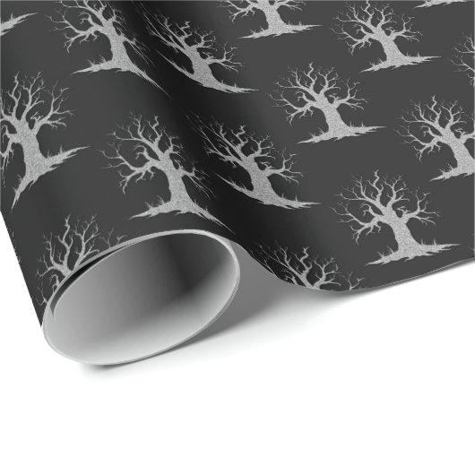Silver Spooky Tree Halloween Geschenkpapier (Rolleneckpunkt)