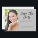 Silver Sweet 16 Geburtstag Save the Date Einladung<br><div class="desc">Luxus Silver Geometric Foto Sweet 16 Geburtstag Save the Date Geburtstagsparty Einladung. Diese Einladung ist ideal für eine Save the Date 16 . Geburtstag Birthday Party Einladung,  die in mädchenhaftem Stil feiern möchte. Bitte kontaktieren Sie den Designer,  um passende Sonderanfertigungen zu erhalten.</div>